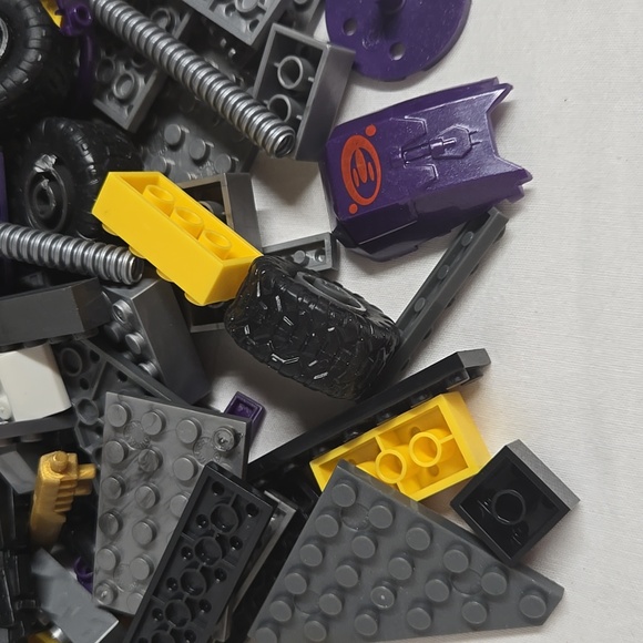 MEGA BLOCKS LOT - 13 Oz. Mixed Blocks Bricks Tires Slants Tubes Replacements - Picture 7 of 16
